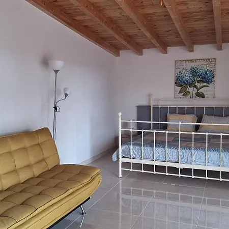 Rural Casa Blanca By Tenerife Rental&sales